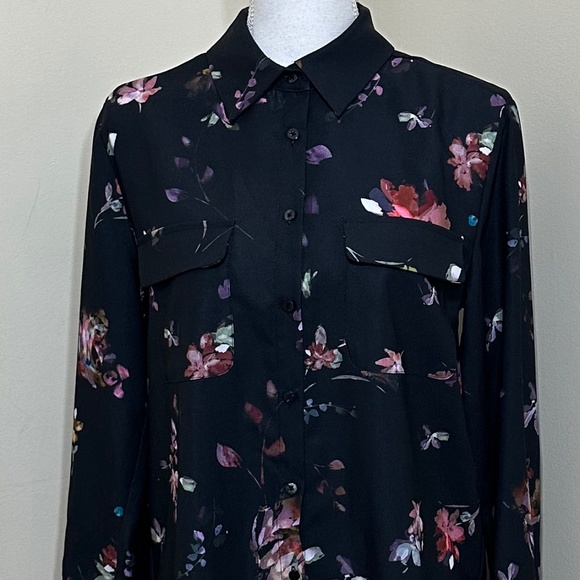 NWOT Madison Black Floral Button Down Shirt - Picture 4 of 6